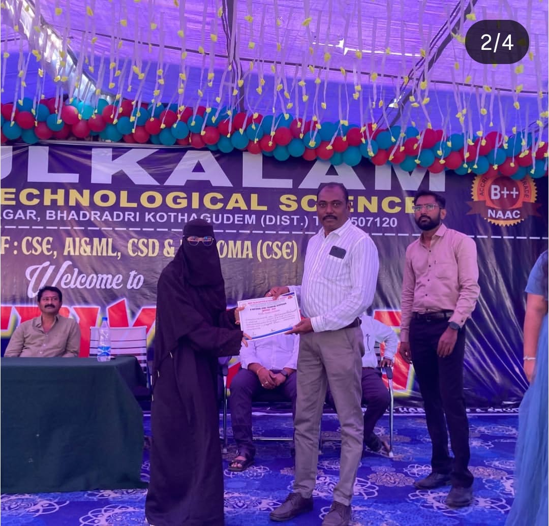 Certificate distribution to a student at a WhitePage Technologies seminar